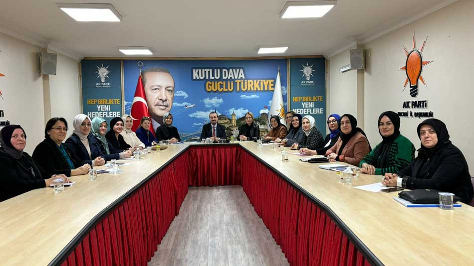 Başkan Talus, il ve ilçe kadın kolları başkanlarını topladı