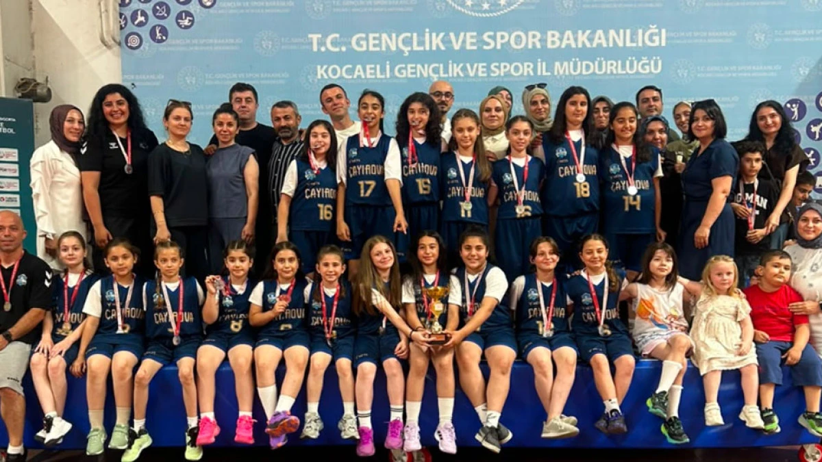 &Ccedil;ayırova Belediyesi sporcularından b&uuml;y&uuml;k başarı