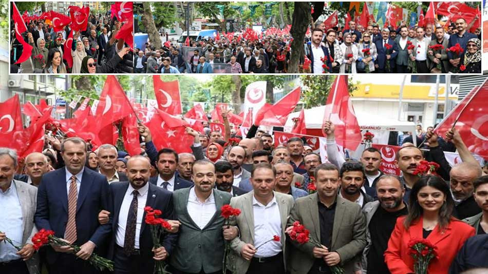 Cumhur İttifakı, İzmit’i  'Recep Tayyip Erdoğan' sloganlarıyla inletti