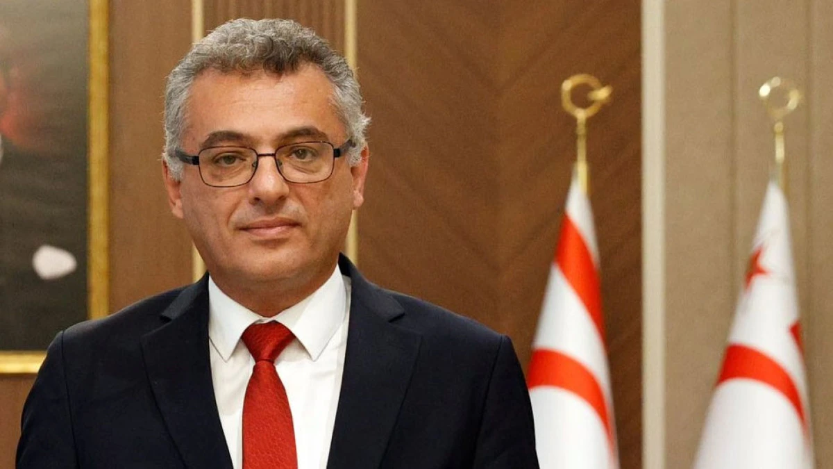 Cumhurbaşkanı Erh&uuml;rman hastaneye kaldırıldı
