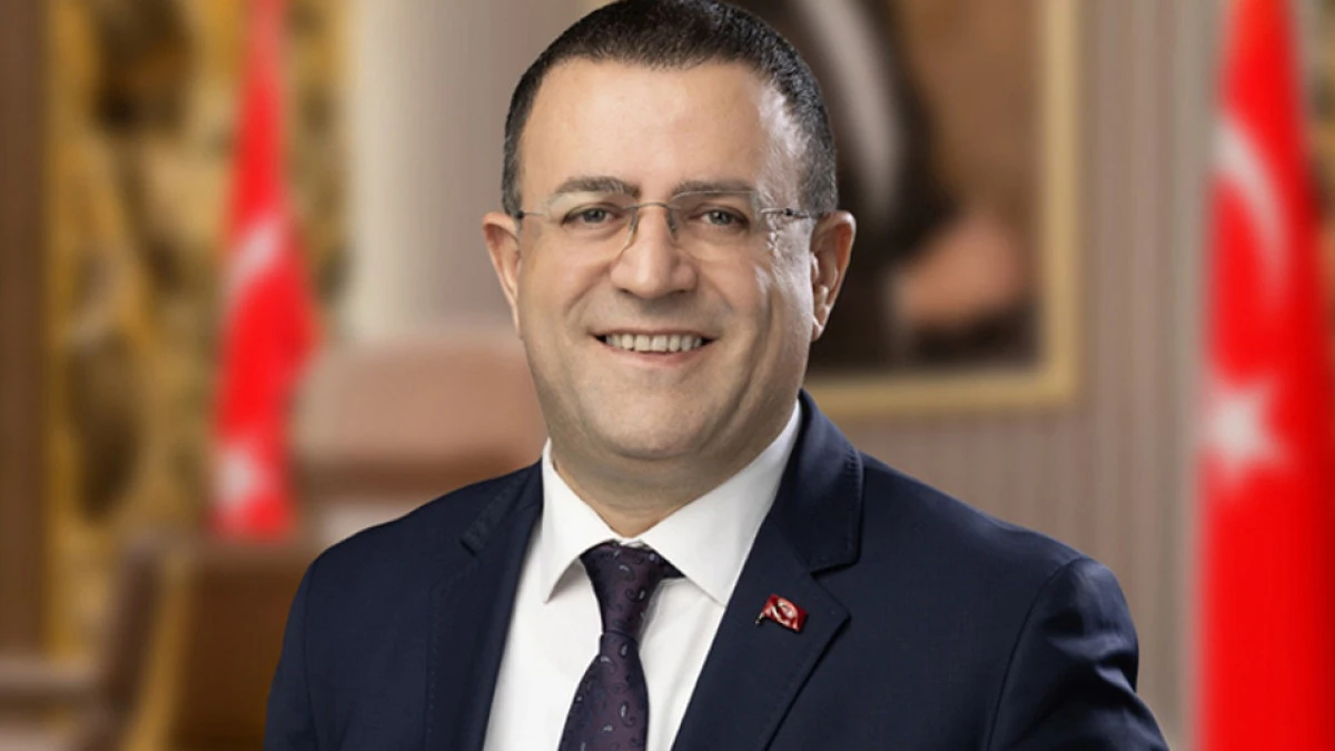 Derince Belediye Başkanı G&ouml;k&ccedil;e, CHP'den istifa etti