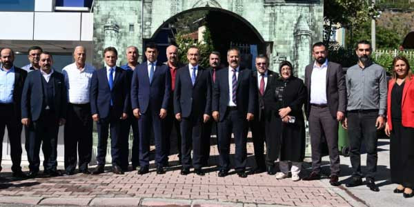 Erzurum Dernekler Federasyonu Vali Yavuz'u ağırladı