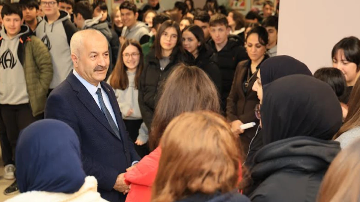 Gebze Belediyesi&rsquo;nin &Uuml;niversite eğitim desteği i&ccedil;in başvurular başladı