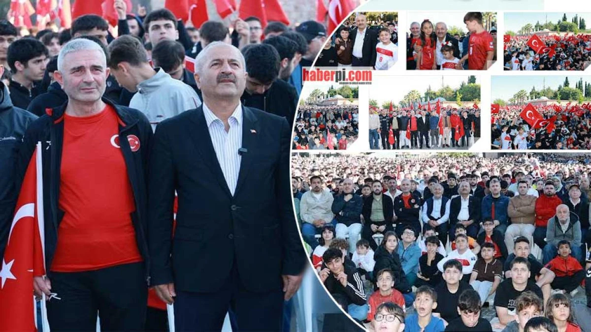 Gebze'de binlerce kişi Milli Ma&ccedil;ı Kent Meydanında izledi