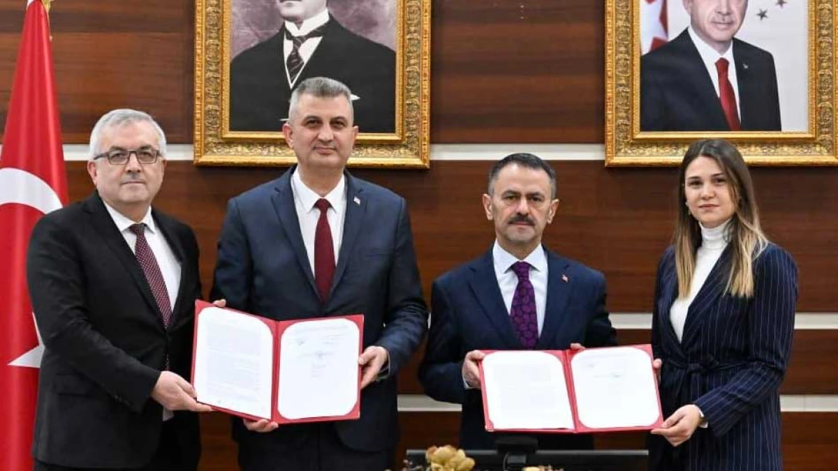 G&ouml;lc&uuml;k Aile Sağlığı Merkezi i&ccedil;in imzalar atıldı 