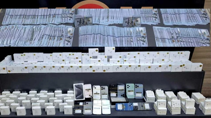 İş yerinde sahte binlerce dolar ele ge&ccedil;irildi