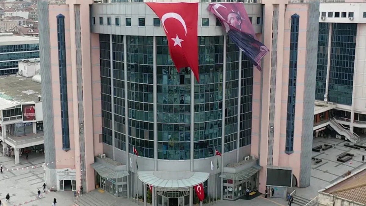 İşte İzmit belediyesinde g&ouml;zaltına alınan isimler