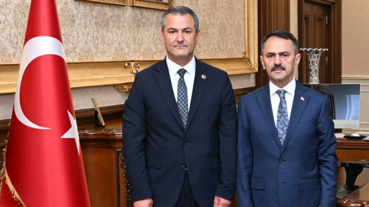 İzmit Belediye Başkan Vekili Obuz'dan Vali Aktaş'a ziyaret
