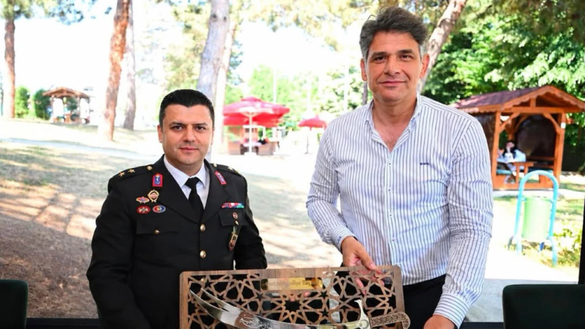 Jandarma Komutanı &Ouml;zkan Bakır Kartepe'ye veda etti