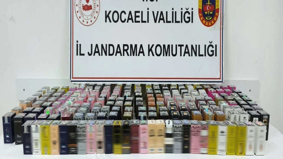 Kocaeli Jandarma ekiplerinden ka&ccedil;ak&ccedil;ılara darbe