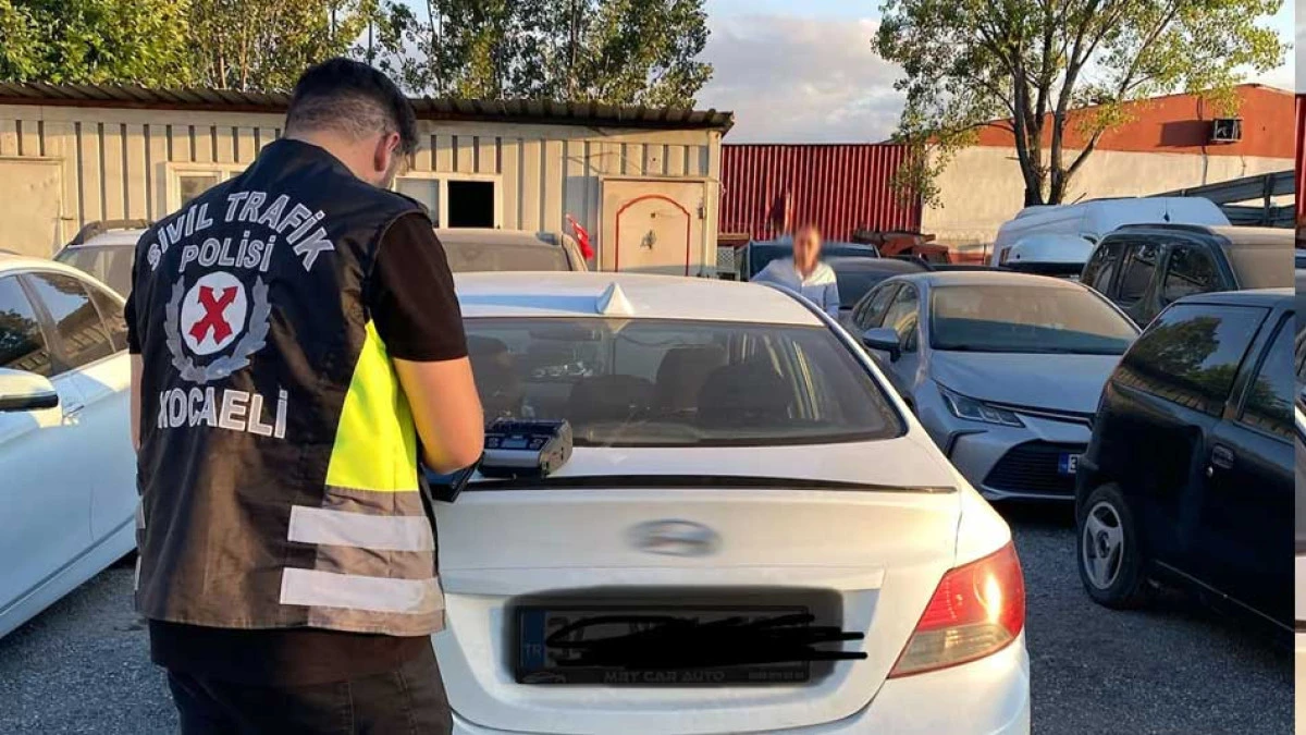 Kocaeli'de korsan taksicilere ge&ccedil;it yok