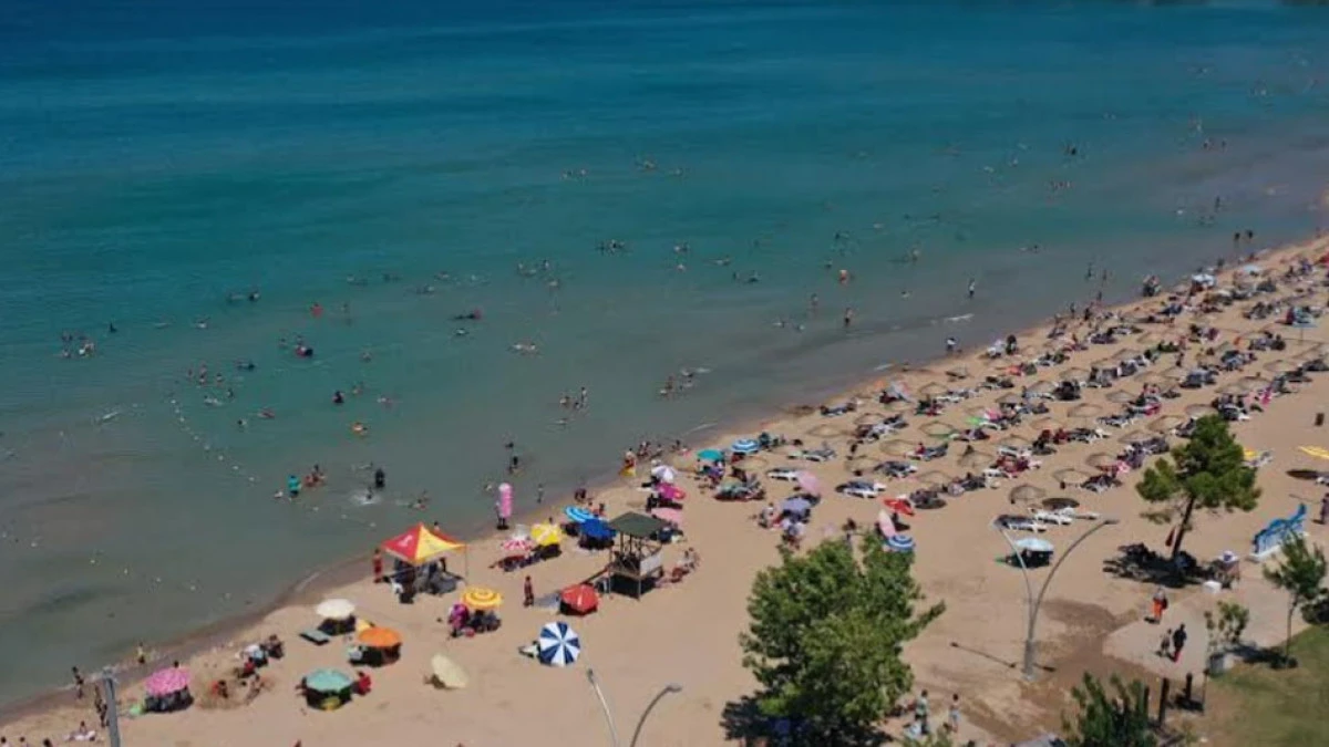 Kocaeli&rsquo;nin mavi bayraklı plajlarında start verildi