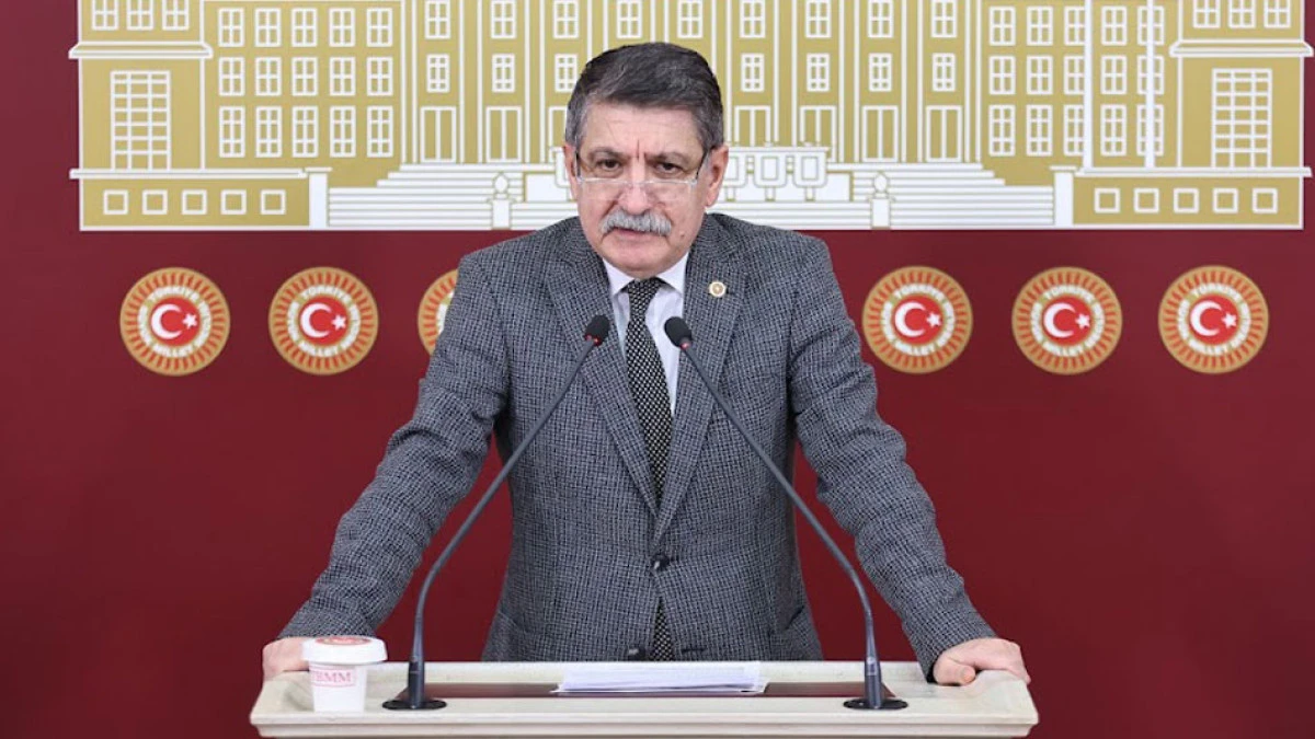 Milletvekili Kanko: &Ouml;ğretmenin Talebi L&uuml;tuf Değil, Anayasal Haktır