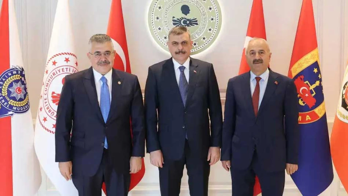 Milletvekili Tipioğlu ile B&uuml;y&uuml;kg&ouml;z'den Bakan &Ccedil;ift&ccedil;i'ye Gebze ziyareti