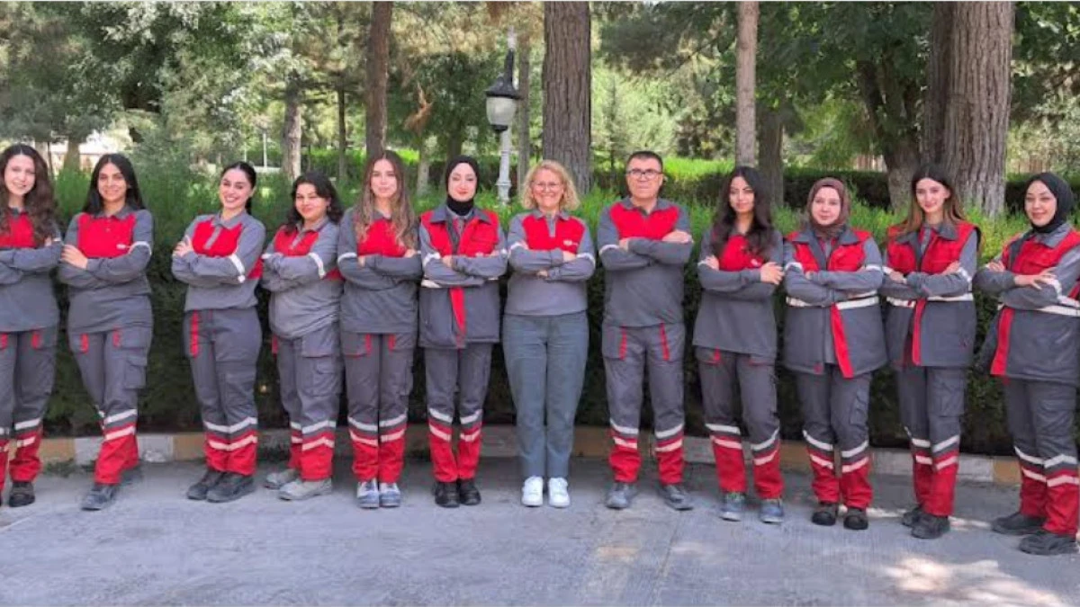 OYAK &Ccedil;imento'nun CEMENTA Programı ilk mezunlarını verdi