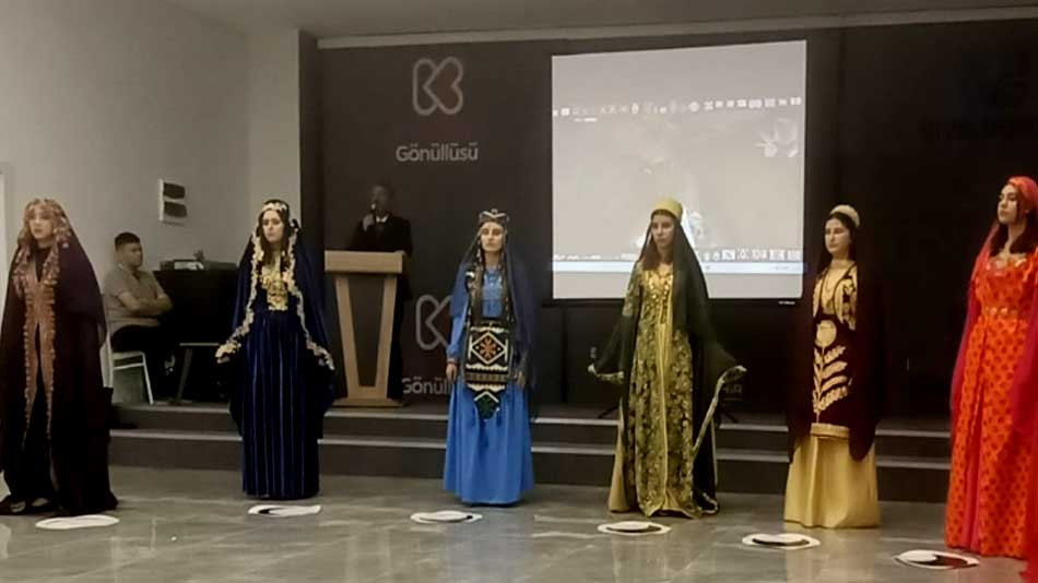 Türk kadın giysileri defilesi Kocaelide yapıldı 