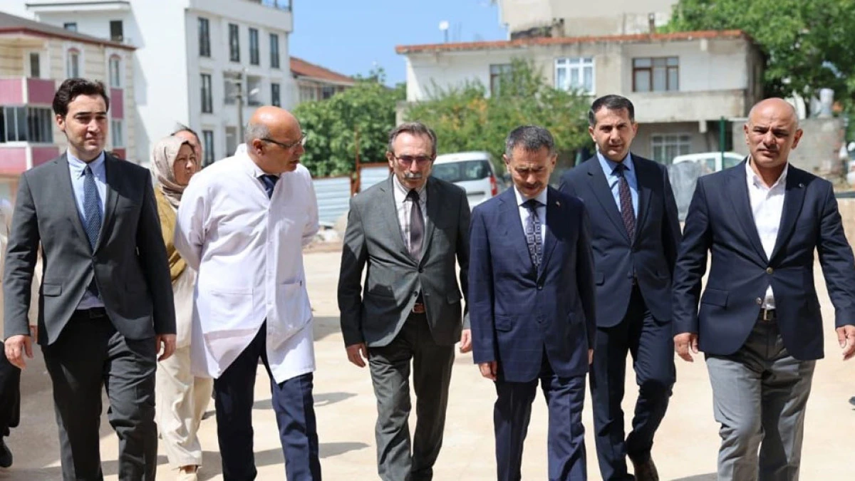  Vali Aktaş, K&ouml;rfez Devlet Hastanesinde incelemelerde bulundu
