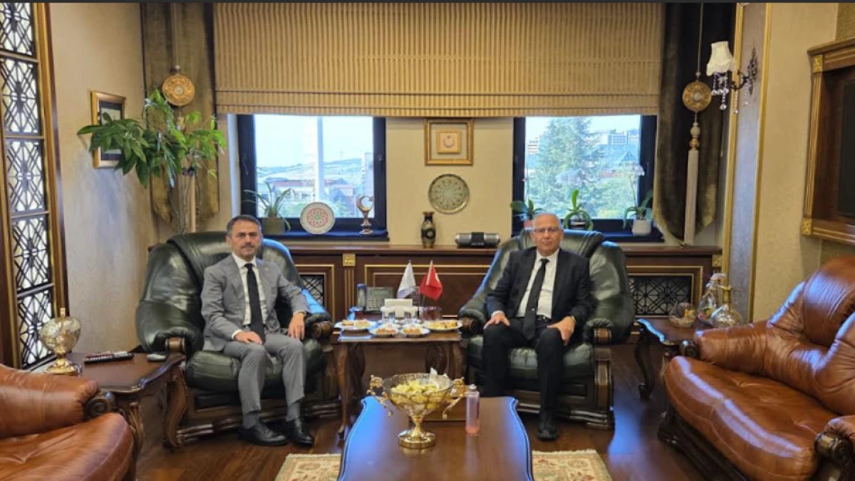 Vali Aktaş'tan Rekt&ouml;r Cant&uuml;rk'e Taziye Ziyareti