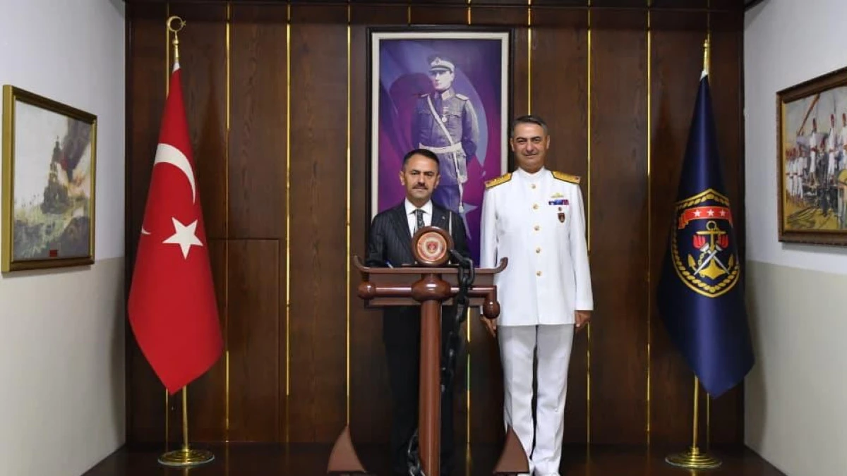 Vali Aktaş'tan T&uuml;mamiral Y&uuml;cel Darcan'a ziyaret 
