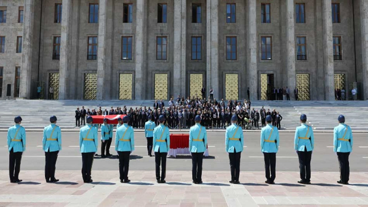 Vefat eden eski Milletvekili Arıcı i&ccedil;in Meclis'te t&ouml;ren